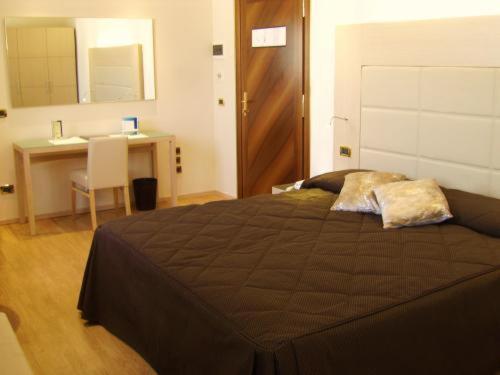 Hotel Alexander Cesena Luaran gambar