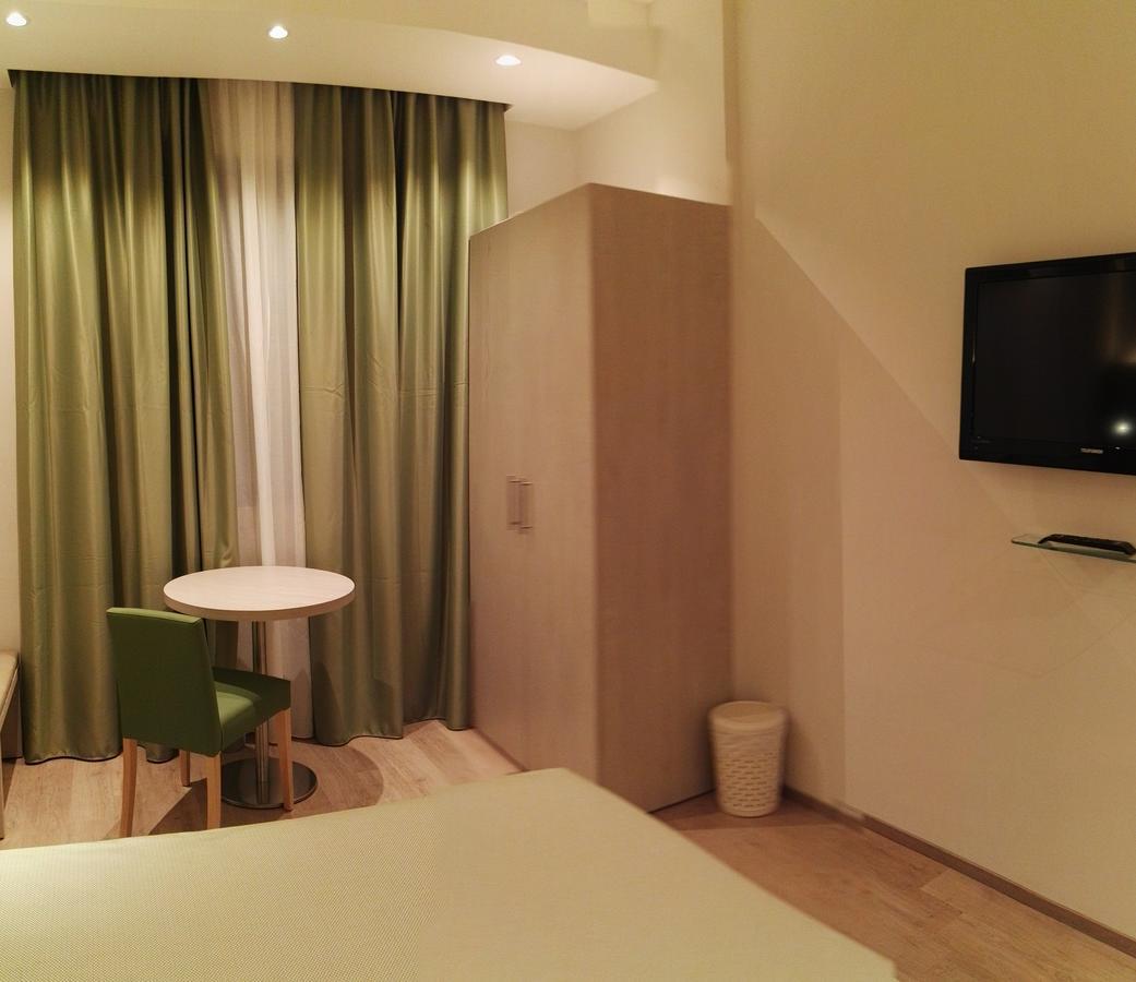 Hotel Alexander Cesena Luaran gambar