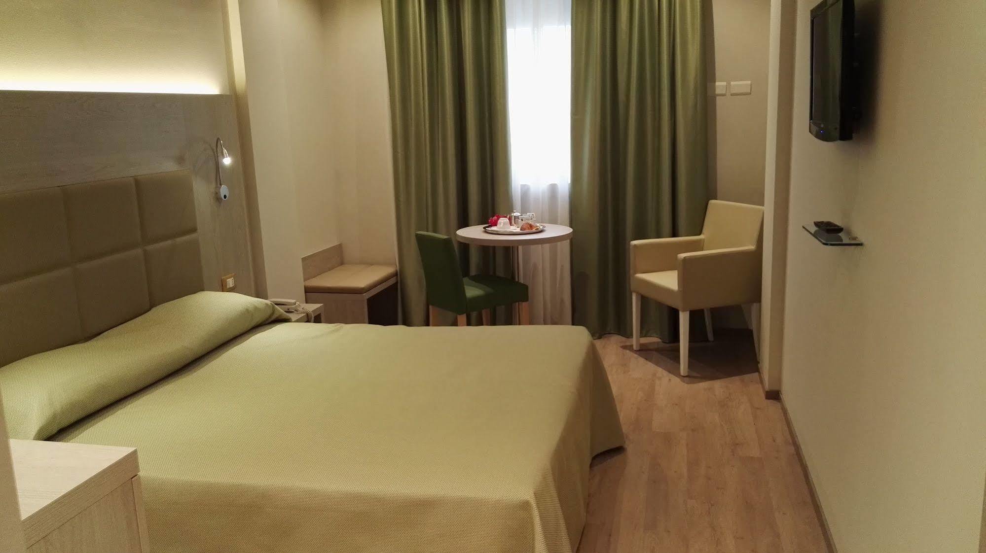 Hotel Alexander Cesena Luaran gambar