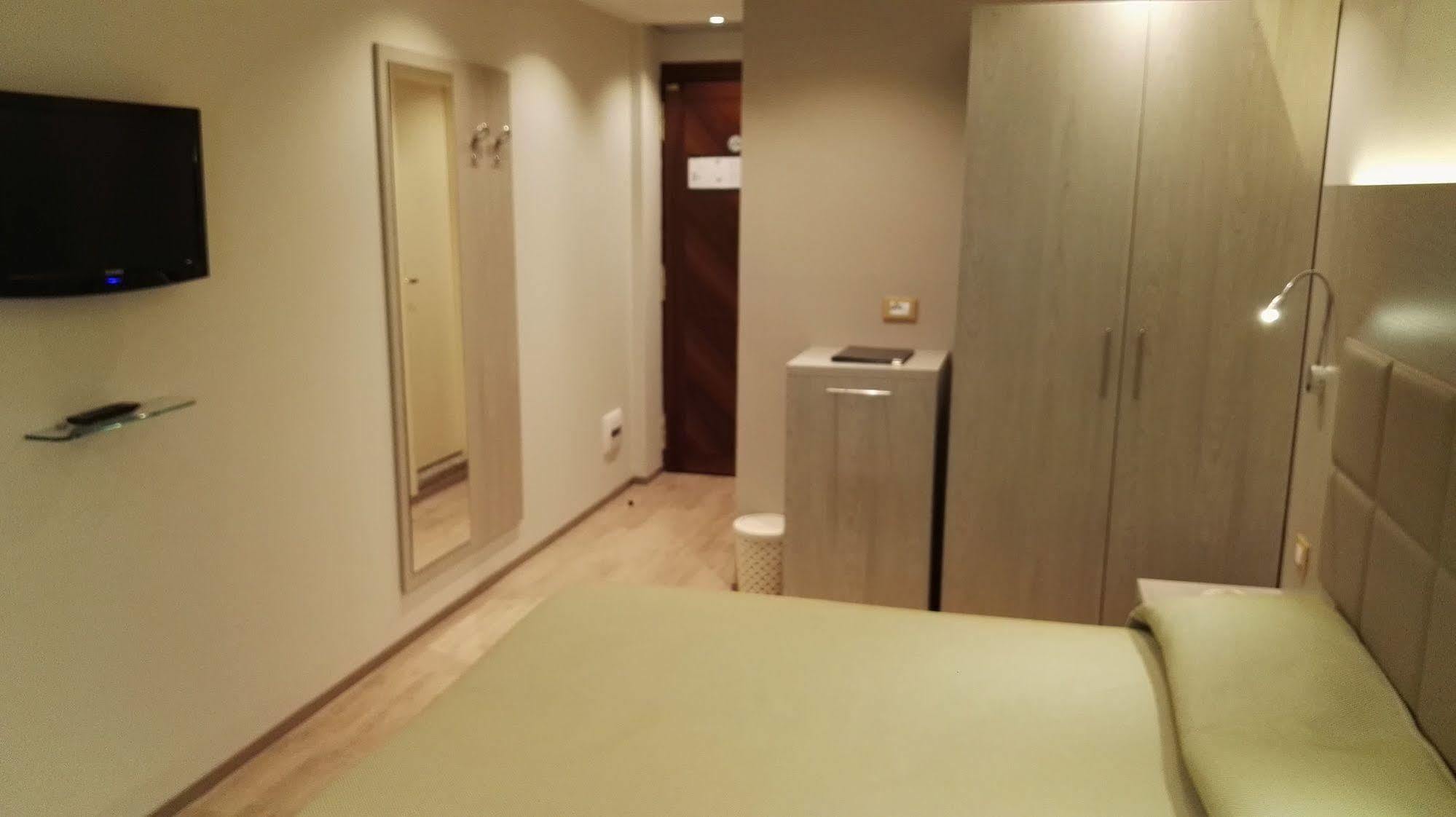 Hotel Alexander Cesena Luaran gambar